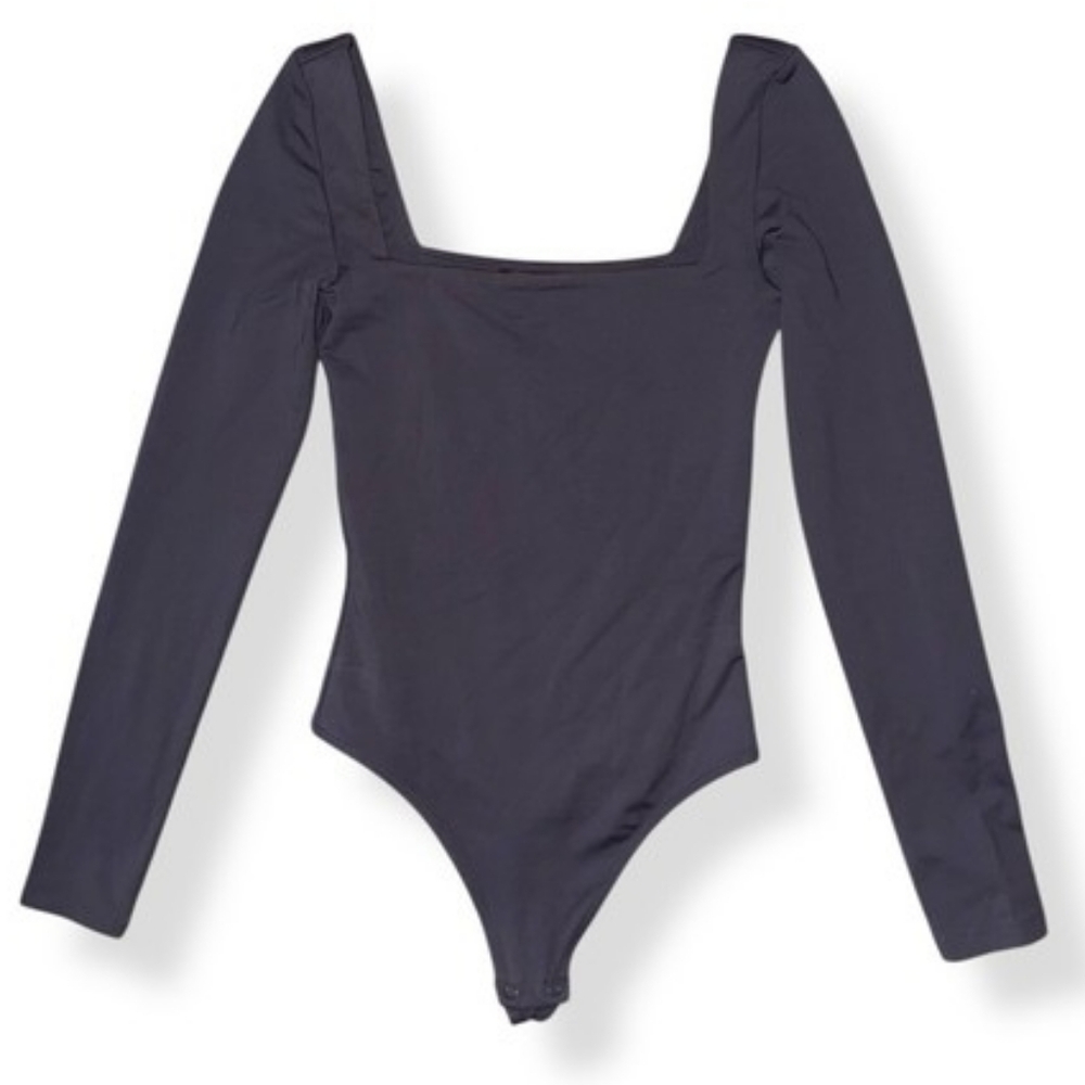 Aritzia Babaton Contour Square Neck Bodysuit